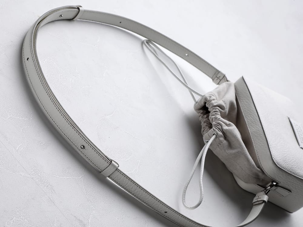 Maison Margiela 2023SS A Maison Margiela style compact bag with an 