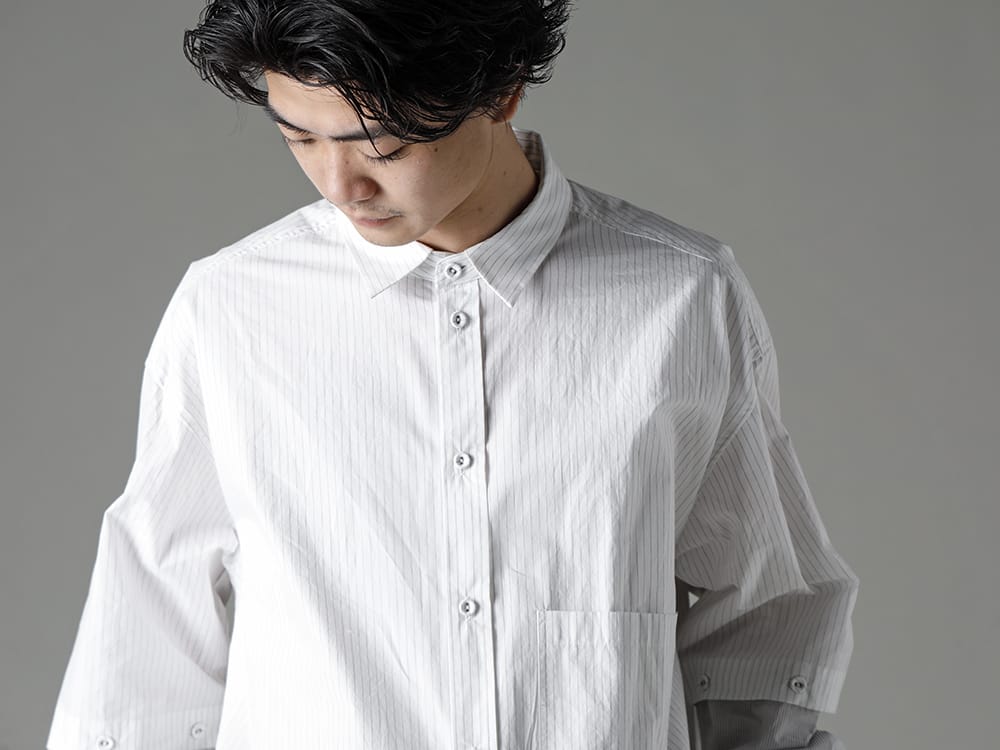 The Viridi-anne 2023SS Striped shirt with detachable design.  - VI-3582-02 - Stripe Detachable Shirt 2-002