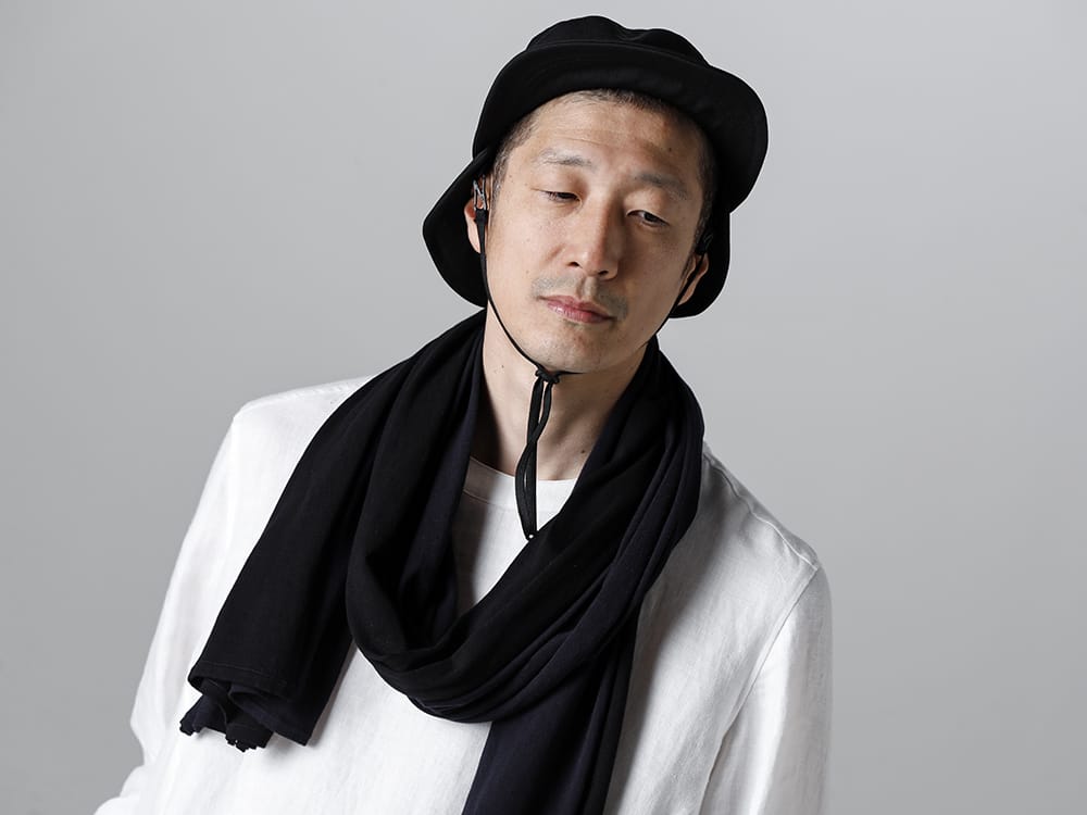 RIPVANWINKLE - リップヴァンウィンクル 2023SS ユーロホワイトにアクセントを付けたバイカラーストールスタイル  - RW-505-Euro White - ソリッドシャツ L/S ユーロ ホワイト - RW-522 - バイカラー ストール 2-002