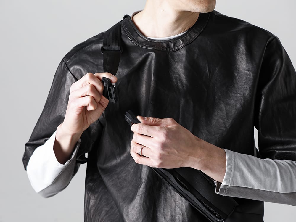 RIPVANWINKLE - リップヴァンウィンクル 2023SS ヨーロッパ産原皮を使用したレザーTは、ナチュラルな素材表情が雰囲気のある仕上がり  - RW-516 - ソリッド レザーT - RW-501-Sand Beige - トレイル L/S サンドベージュ 2-006