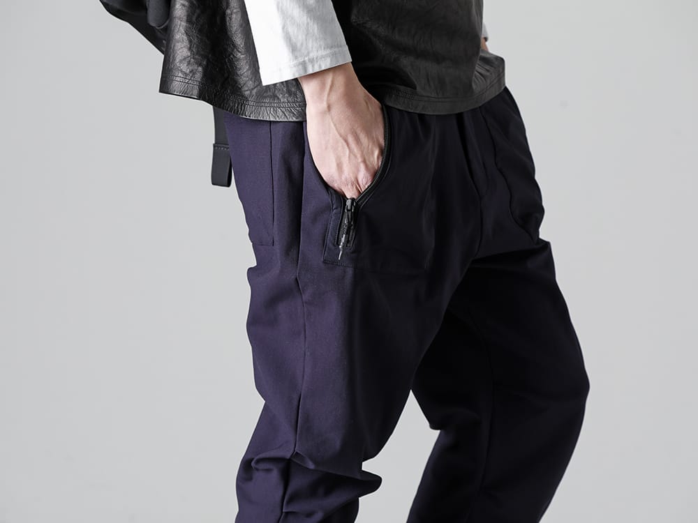 RIPVANWINKLE - リップヴァンウィンクル 2023SS 全方向に伸縮がある快適なマルチストレッチ素材を使用した新型のライトサルエルジャージー - RW-511-Almandine - ライト サルエルジャージー アルマンダイン - RW-416 Khaki - モック トレーナー Khaki 3-003