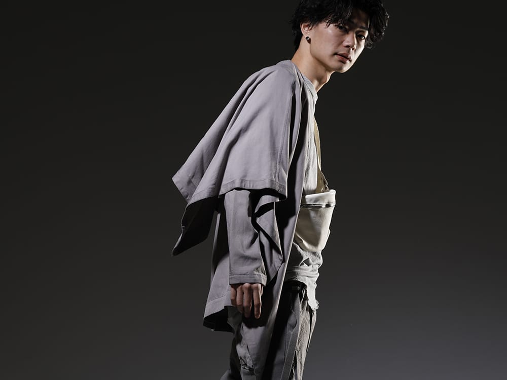 JULIUS / BORIS BIDJAN SABERI / GUIDI 2023SS JULIUS shirt cardigan draped and layered to charm! - 819SHM1-gray(Rayon/Cotton Cloth Drape shirt Gray) TS-ONE-PIECE.1-RF-FKN00001(TS ONE PIECE.1 RF FKN00001) BV06-CO00T(Small Crossy Body bag Soft Horse Full Grain Leather CO00T) - 2-002