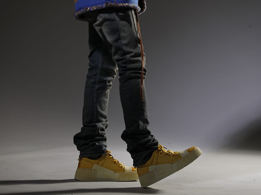 BORIS BIDJAN SABERI /  2023SS Slim denim pants that create an adult atmosphere - P13D-TF-FKU10002(P13.D TF FKU10002) BAMBA2.1-PERFORATED-LEATHER-WHITE-SOLE(BAMBA2.1 PERFORATED LEATHER / WHITE SOLE) - 3-002