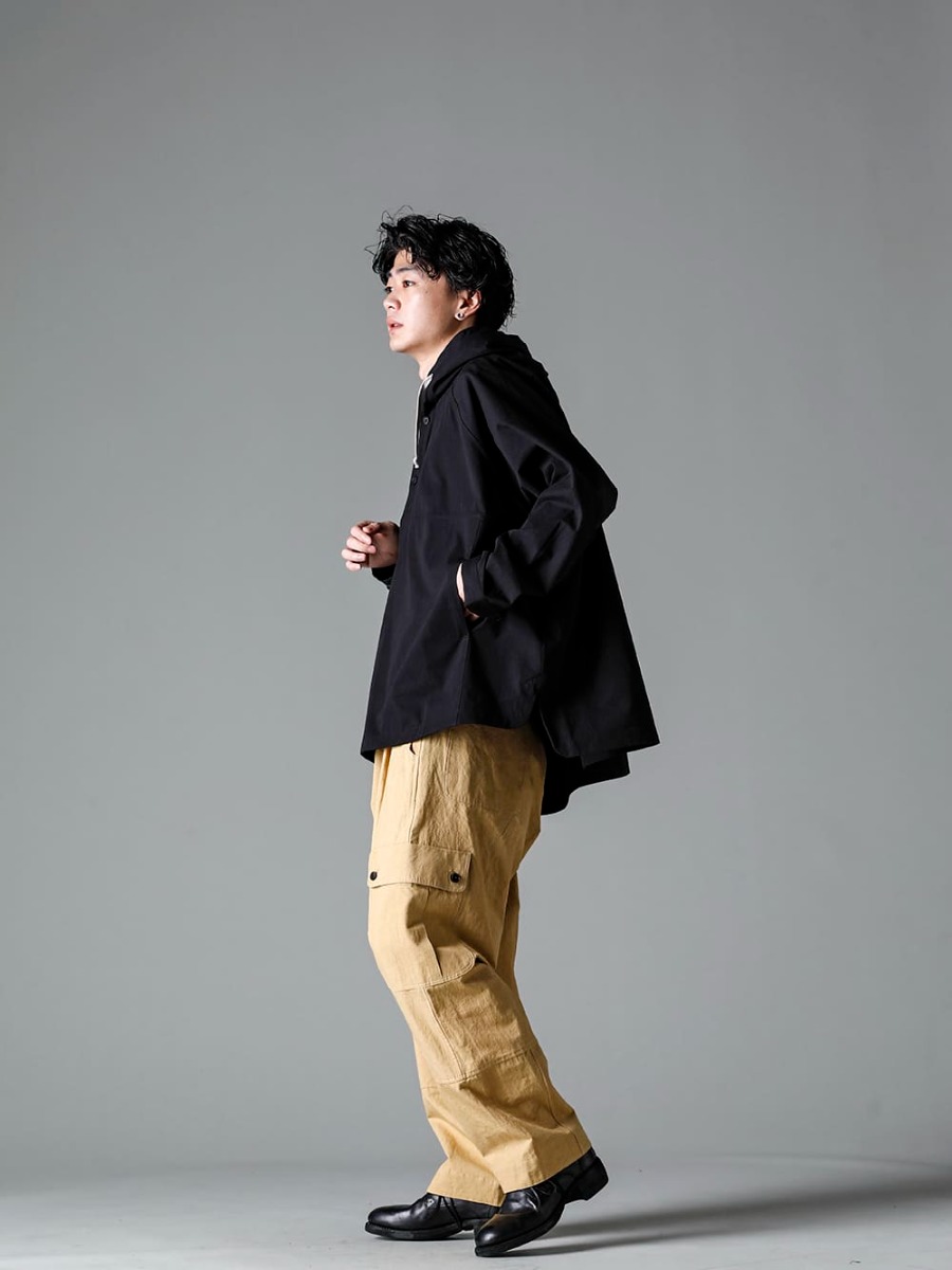 O PROJECT 23SS (Spring-Summer) Styling - Image Detail (Overall Styling Detail) Styling Casual Down with Color Change - O15JKT2-BLACK Hoodie Pullover Jacket Black Water-Repellent Dense Cloak O15 TR3-MUSTARD Cargo Trousers Mustard Fine Canvas Classic Derby Shoes Lace Up Double Sole - Horse Full Grain - 792Z 1-002