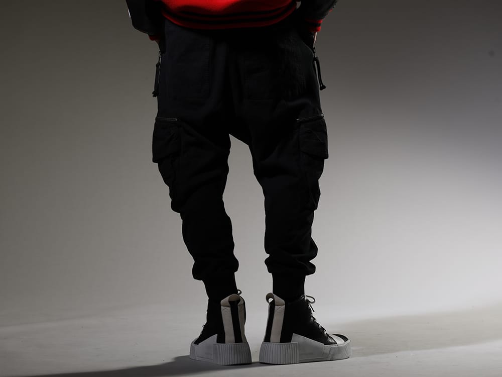 D.HYGEN / BORIS BIDJAN SABERI 2022-23AW A pair of sweatpants for a military look. - ST107-0723S-Black(Untwisted Fleece-Lined Drop Crotch Cargo Wide Jog Pants Black) 202-BAMBA1.1(BAMBA1.1 BLACK Y LIGHT GREY - WHITE SOLE) - 3-003