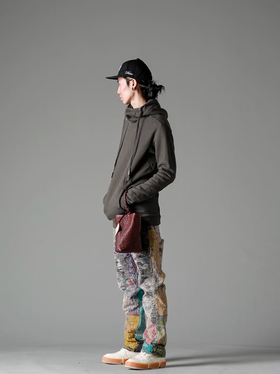 ボリス ビジャン サベリ / プロレタ リ アート / グイディ / コーネリアンタウラス / ニュークリア 2023SS マルチカラーを使用しながらもクラフト感のあるスタイル - HOODY2-FTT00008(フーディー2 FTT00008) UROBOROS-DENIM-JEANS-MULCH-32-22-23AW(BORO デニムパンツ ビーズ付き) GJ02-CO00T(レースアップブーツ - ホースフルグレインレザー) NV_002-Black-Dye(NVロゴ フロント アーミーコットンキャップ ブラックダイ) co22fwcws010-ostrich-Burgundy(CWS デ フォーマーバッグ オーストリッチ バーガンディ) - 1-002