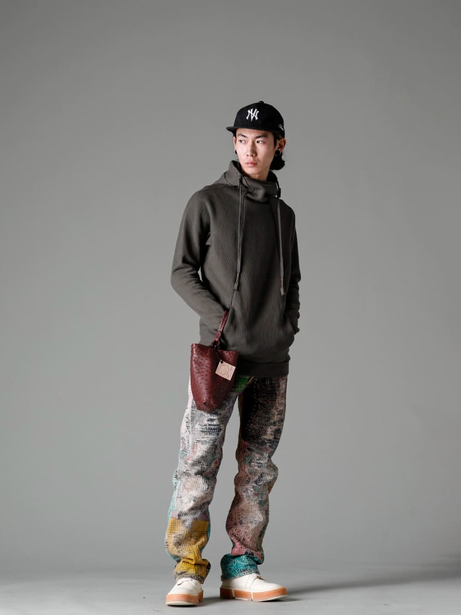 ボリス ビジャン サベリ / プロレタ リ アート / グイディ / コーネリアンタウラス / ニュークリア 2023SS マルチカラーを使用しながらもクラフト感のあるスタイル - HOODY2-FTT00008(フーディー2 FTT00008) UROBOROS-DENIM-JEANS-MULCH-32-22-23AW(BORO デニムパンツ ビーズ付き) GJ02-CO00T(レースアップブーツ - ホースフルグレインレザー) NV_002-Black-Dye(NVロゴ フロント アーミーコットンキャップ ブラックダイ) co22fwcws010-ostrich-Burgundy(CWS デ フォーマーバッグ オーストリッチ バーガンディ) - 1-004