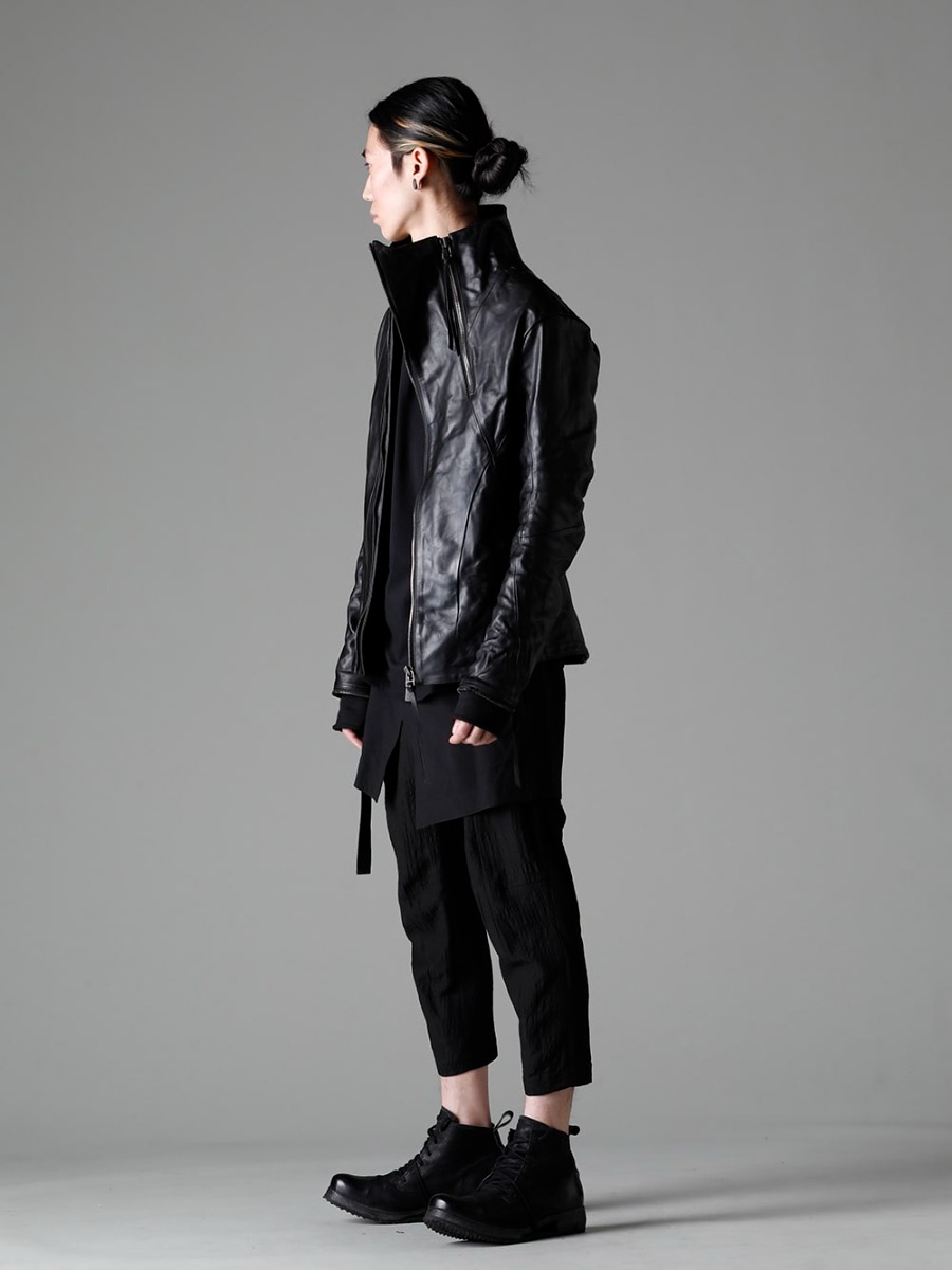 D.HYGEN 23SS スタイリング Conveying D.HYGEN's underlying creative philosophy in a straightforward and concise manner. - ST105-0223S-Black Horse Leather High Neck Leather Jacket Black CSC-SSB3-Black Print Long Sleeve Cotton Stretch Jersey Black ST107-0923S-Black Summer Wool and Cupro Washer Lone Wrap Apron Tucked Tapered Cropped Pants Black BOOT4-LEATHER Boots 4 Leather   1-003