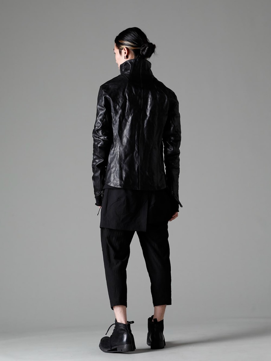 D.HYGEN 23SS スタイリング Conveying D.HYGEN's underlying creative philosophy in a straightforward and concise manner. - ST105-0223S-Black Horse Leather High Neck Leather Jacket Black CSC-SSB3-Black Print Long Sleeve Cotton Stretch Jersey Black ST107-0923S-Black Summer Wool and Cupro Washer Lone Wrap Apron Tucked Tapered Cropped Pants Black BOOT4-LEATHER Boots 4 Leather   1-004