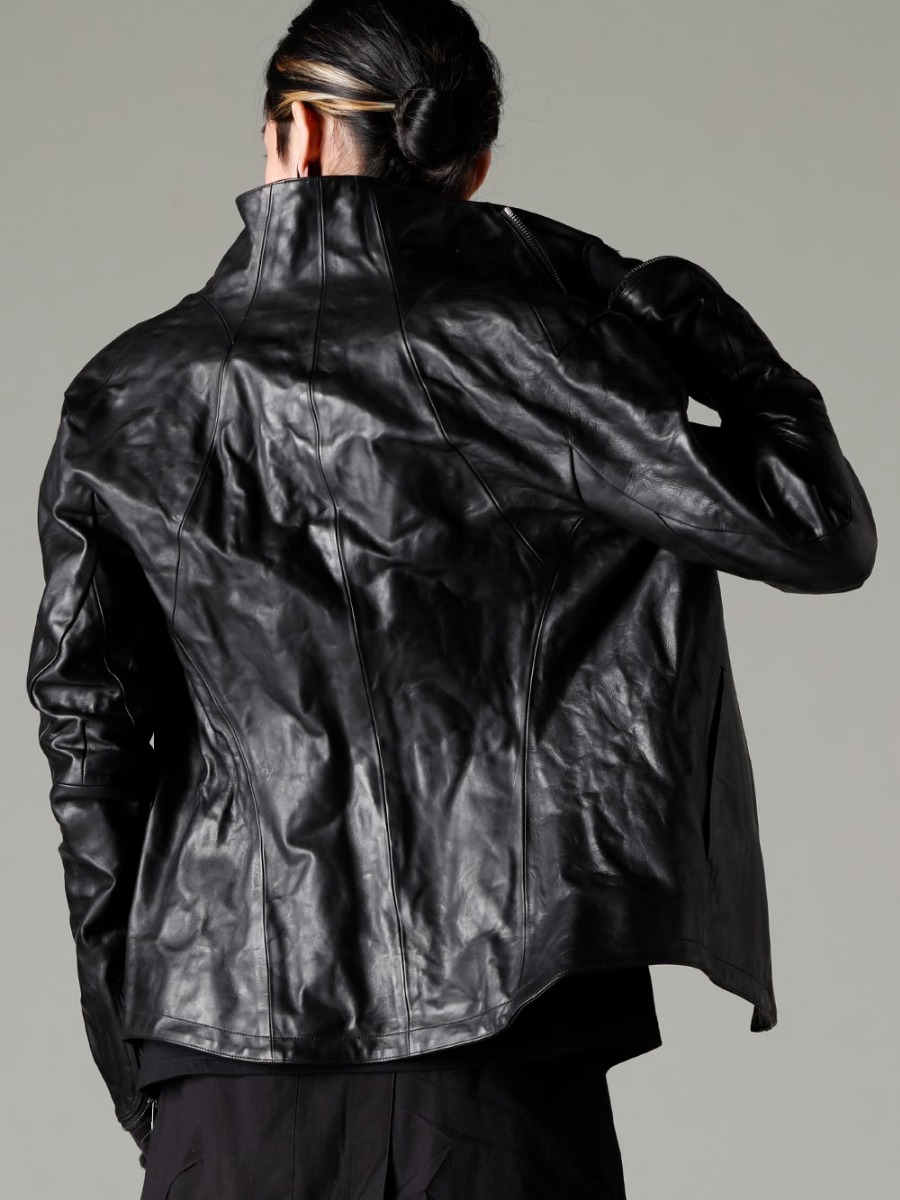 D.HYGEN 23SS A weighty atmosphere of interwoven leather and metal  - ST105-0223S-Black Horse Leather High Neck Leather Jacket Black CSC-SSB3-Black Print Long Sleeve Cotton Stretch Jersey Black 2-009