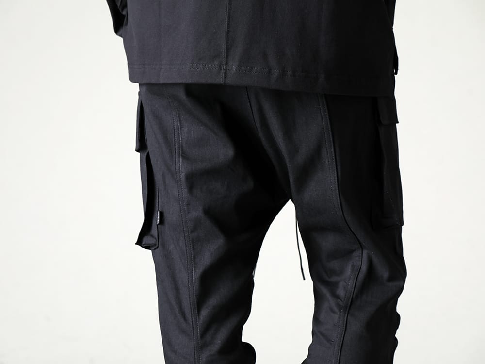 The Viridi-anne 2023SSS Denim pants with a high-level design from TVA - VI-3576-04-Black - Denim Jogger Pants Black 3-004