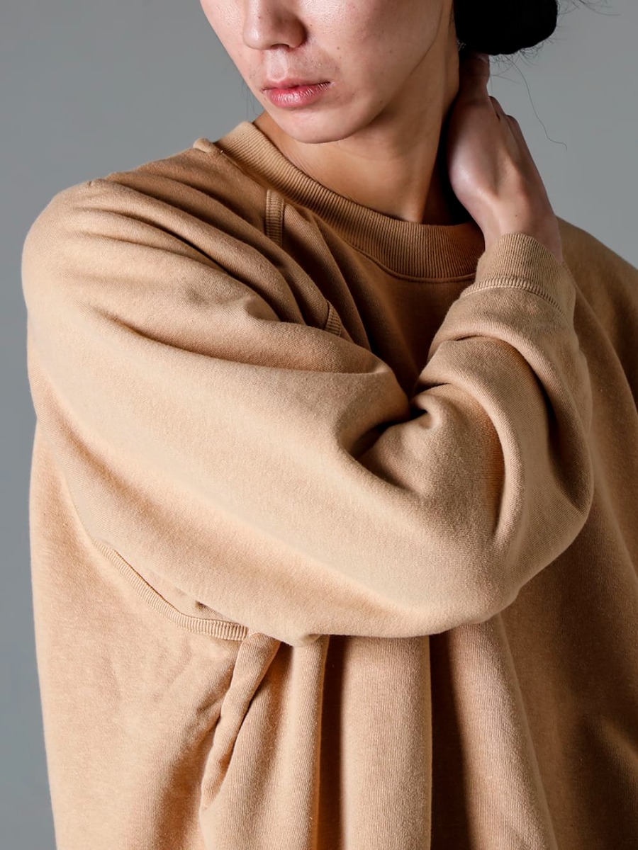 O PROJECT(オー プロジェクト) 23SS(春夏) 色物のウェアが苦手な方でも気軽に取り入れやすいMustardカラー  - O15SW1-YELLOW-BEIGE クルー ネック スエット イエロー ベージュ 2-002