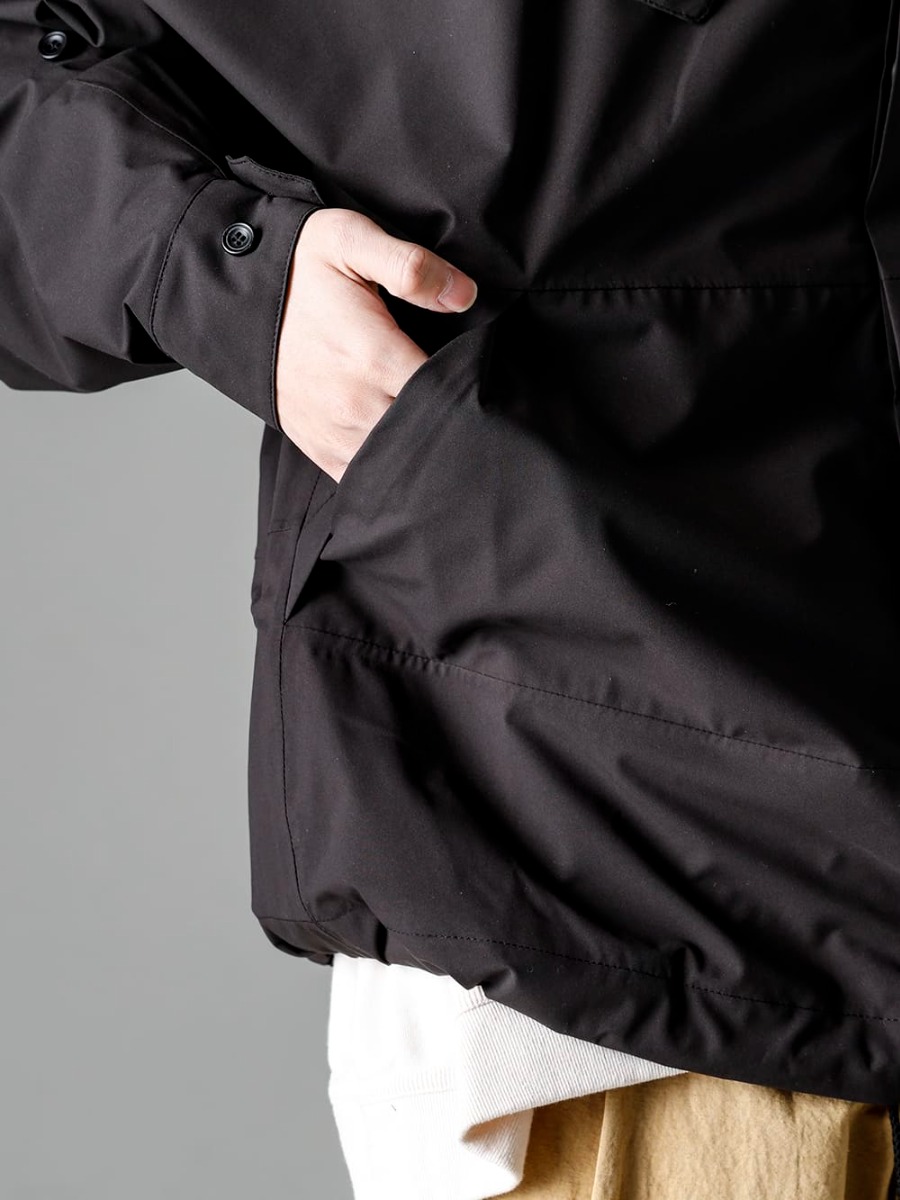 O PROJECT(オー プロジェクト) 23SS(春夏) 驚くほど軽量なスーパーライトウェイト生地と隠された多機能ディテール  - Harmattan-Unisex-Cropped-Black ハルマッタン ユニセックス クロップド ブラック O15SW1-KINARI クルー ネック スエット キナリ 2-003