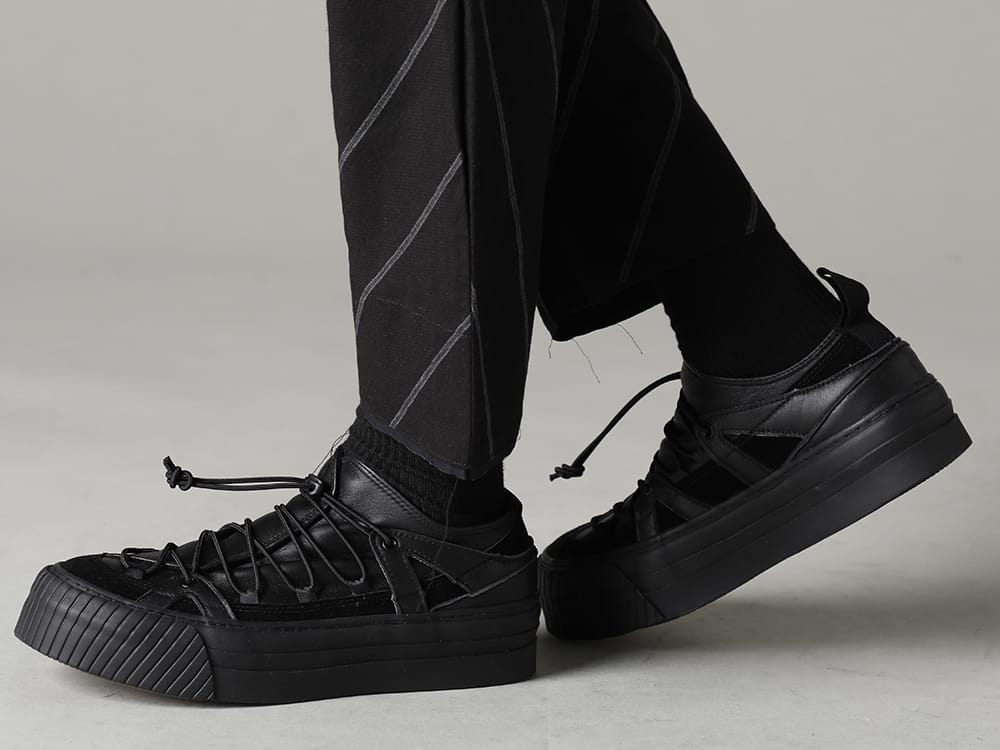 The Viridi-anne 2023SS - Striped pants with a sense of fun. - VI-3555-09-Black(Sneakers Black) - 3-007