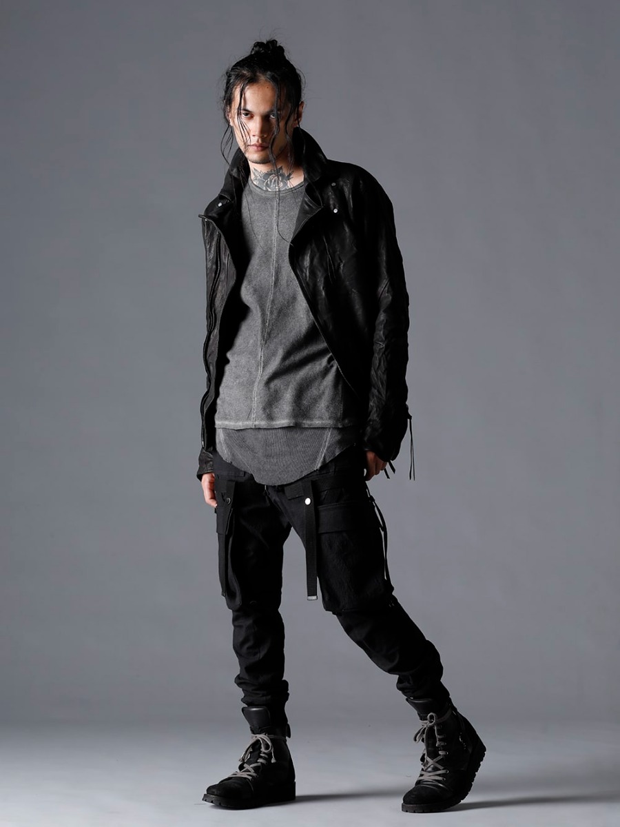 D.HYGEN(ディーハイゲン) 23SS(春夏) ST105-0323S-Black ジャパンカーフWライダースジャケット ブラック ST101-0423S-Charcoal ローゲージコットンジャージーコールドダイロングスリーブTシャツ  ST101-1123S-Charcoal コットン×レーヨンリブタンクトップ チャコール   チャコール ST107-0623S ディンプルワッシャーコットンストレッチリップストップデタッチャブルカーゴポケットジョグパンツ ST109-0122A-Black ホースレザーレースアップスニーカーブーツ ブラック 4-001