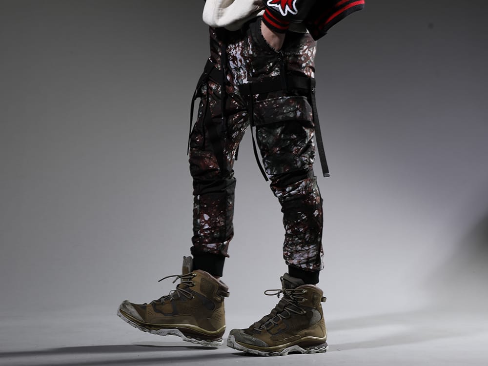 D.HYGEN / 11 by Boris Bidjan Saberi 2023SS Pants that include the graphic that represents the collection. - ST107-0523S-Moss-Black(Mud-Dyed Nylon Ox-Detachable Cargo Pocket Jog Trousers Moss Black) BOOT2-GTX-WH-LR-ALL-WEHR-GRUN(BOOT2 GTX WH/LR/ALL WEHR GRÜN) - 3-002