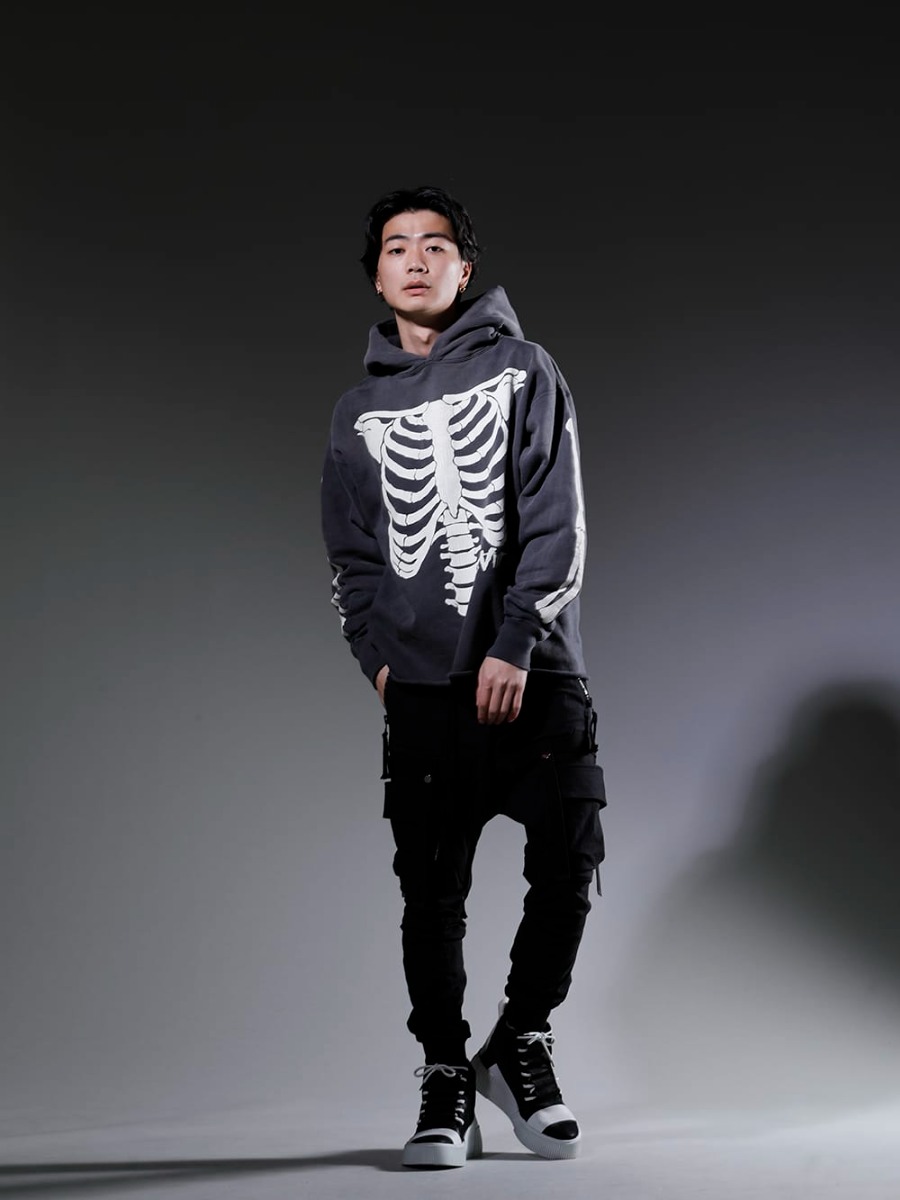 SAINT MICHAEL / D.HYGEN / BORIS BIDJAN SABERI 2023SS A monotone style with a sense of ruggedness that appeals with its design - SM-A22-0000-080(BONE Hoodie) ST107-0623S(Dimplewasher Cotton Stretch Ripstop Detachable Cargo Pocket Jog Trousers) 202-BAMBA1.1(BAMBA1.1 BLACK Y LIGHT GREY - WHITE SOLE) - 1-005