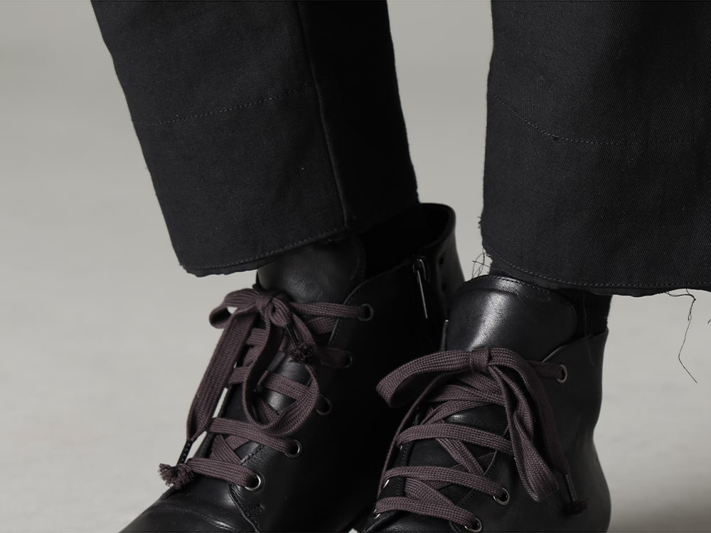 The Viridi-anne 23SS 良いアクセントになる春夏のスタンダードな一本 - VI-3568-04-Black Fragment Drop Crotch Trousers Black FW-CSHS Leather boots GUIDI Horse leather 3-005