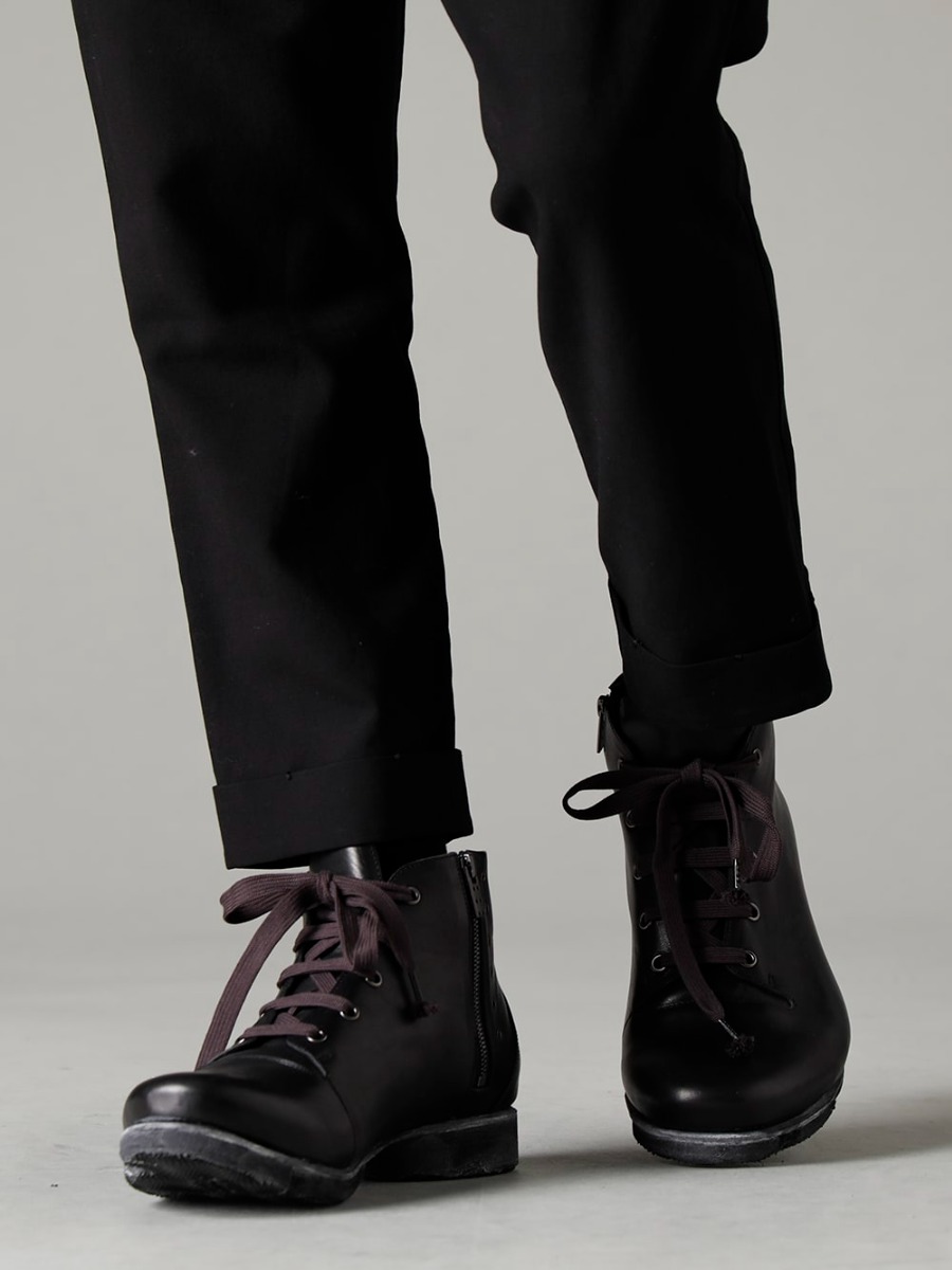 DEVOA(デヴォア) 23SS(春夏) カジュアルなパンツにスラックスのテイストを - PTI-CJSC クロップド スリム パンツ ハイ デンシティ コットン FW-CSHS レザーブーツ GUIDI ホースレザー 3-004