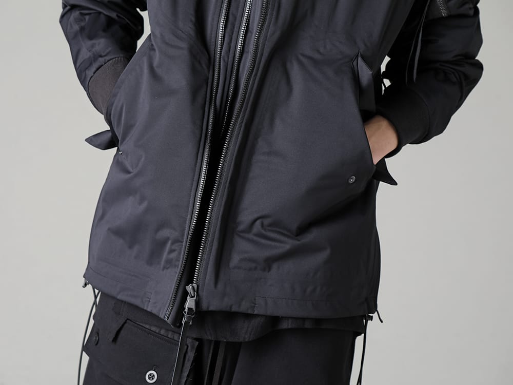 The Viridi-anne 2023SS Water-repellent MA-1 recommended for spring and summer overcoats  - VI-3558-06-Black - Water Repellent Bomber Jacket Black - VI-3590-01-Black - Sweat Shirt Black 2-002