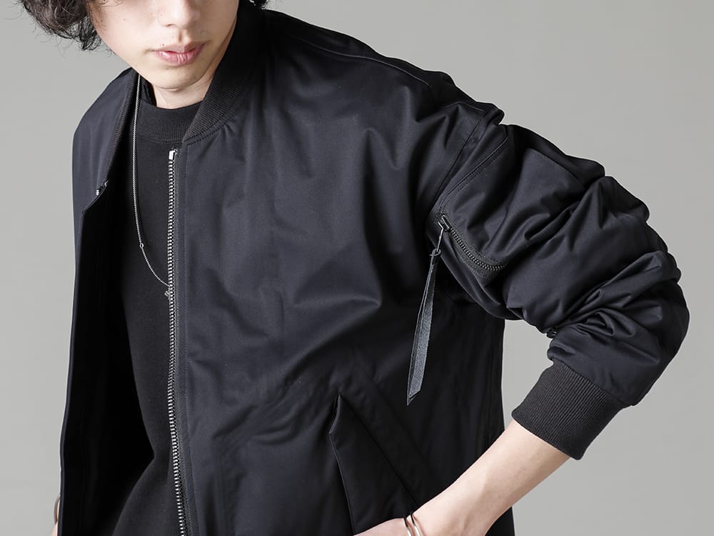 The Viridi-anne 2023SS Water-repellent MA-1 recommended for spring and summer overcoats  - VI-3558-06-Black - Water Repellent Bomber Jacket Black - VI-3590-01-Black - Sweat Shirt Black 2-003