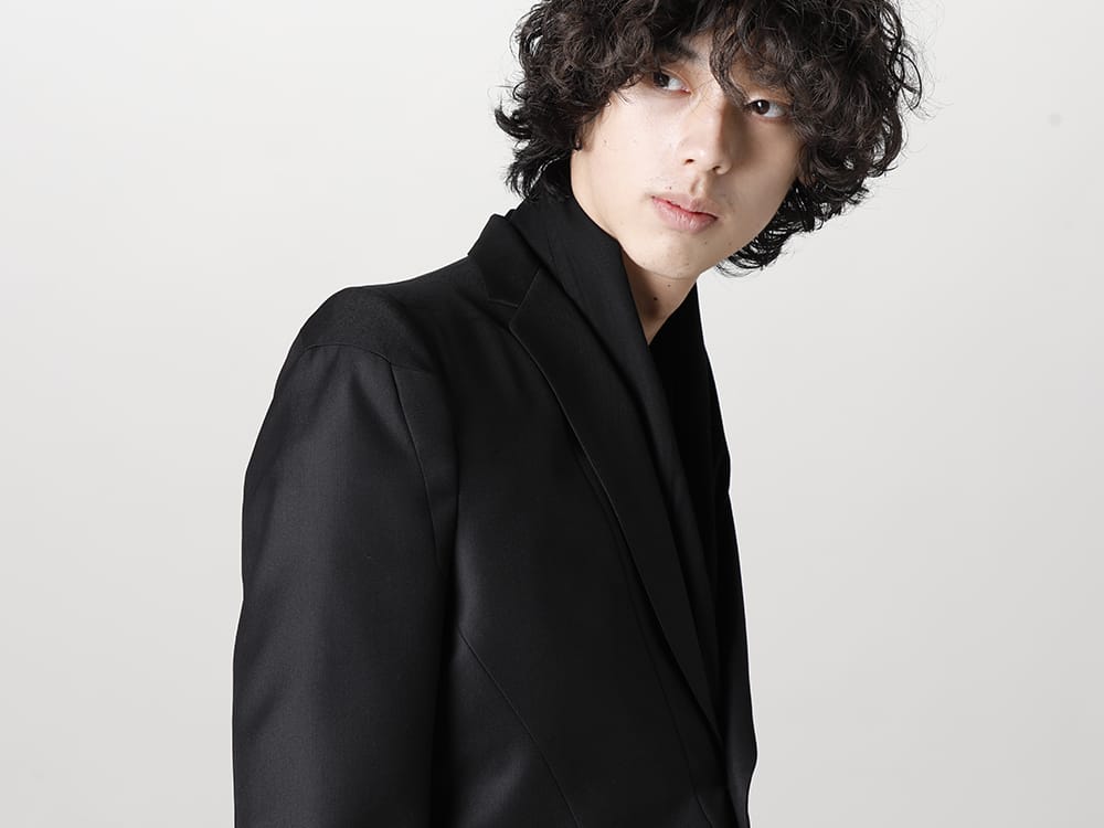 ユリウス 2023SS - JULIUS(ユリウス) 2023SSコレクションより第4弾目のアイテムがデリバリー！只今より店頭・通販共に販売スタート！ - 817JAM1(ウール/ポリエステル ギャバ テーラードジャケット) - 1-004