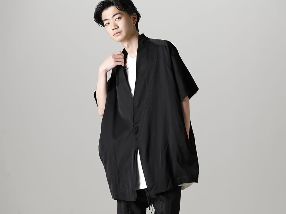 ユリウス 2023SS - JULIUS(ユリウス) 2023SSコレクションより第4弾目のアイテムがデリバリー！只今より店頭・通販共に販売スタート！ - 817JAM3(キュプラ/コットン/リネン サテン ショートスリーブジャケット) - 1-007