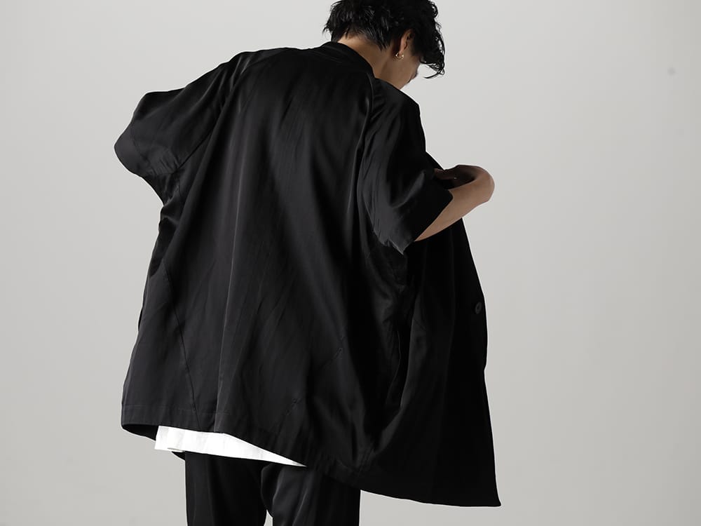 ユリウス 2023SS - JULIUS(ユリウス) 2023SSコレクションより第4弾目のアイテムがデリバリー！只今より店頭・通販共に販売スタート！ - 817JAM3(キュプラ/コットン/リネン サテン ショートスリーブジャケット) - 1-008