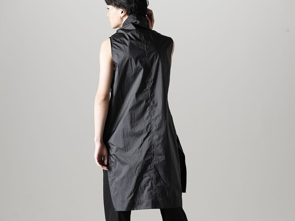 ユリウス 2023SS - JULIUS(ユリウス) 2023SSコレクションより第4弾目のアイテムがデリバリー！只今より店頭・通販共に販売スタート！ - 817VEM2(コーティング ナイロンタフタ ノースリーブプルオーバー) - 1-012