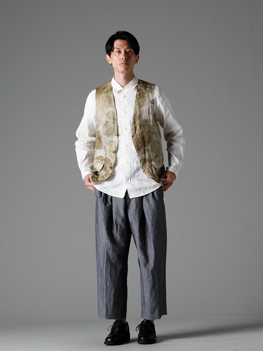 NOUSAN 23SS Giving new value to flood-damaged silk fabrics Simple items emphasize the beautiful prints. 3-B gilet-Leaf Print 3B gilet (Leaf Print) - shirt Reguler Collar Shirt - ankle ankle：2-Tuck Wide Pants - 792Z Classic Derby Shoes Double Sole - Horse Full Grain Leather 3-001