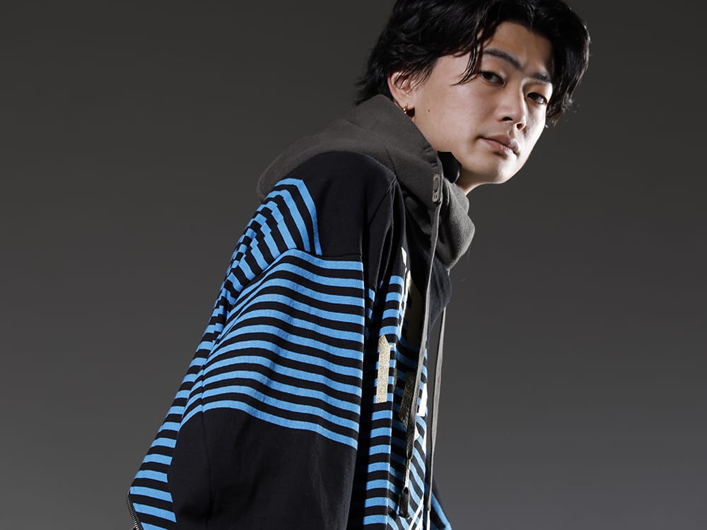 タカヒロミヤシタザソロイスト. / ボリス ビジャン サベリ 2022-23AW コレクションを象徴するディテール - sc.0001aAW22-Black-L.Blue(ダブルジップ バルーンシェイプド バスクシャツ ブラック x Lブルー) HOODY2-FTT00008(フーディー2 FTT00008) - 2-007