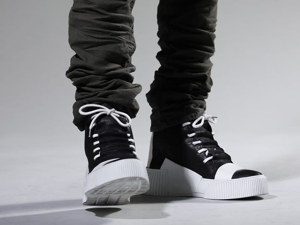 ボリス ビジャン サベリ 2022-23AW クラフト感漂う、定番スリムパンツ - 202-BAMBA1.1(バンバ 1.1 ブラック Y ライトグレー / ホワイト ソール) - 3-007