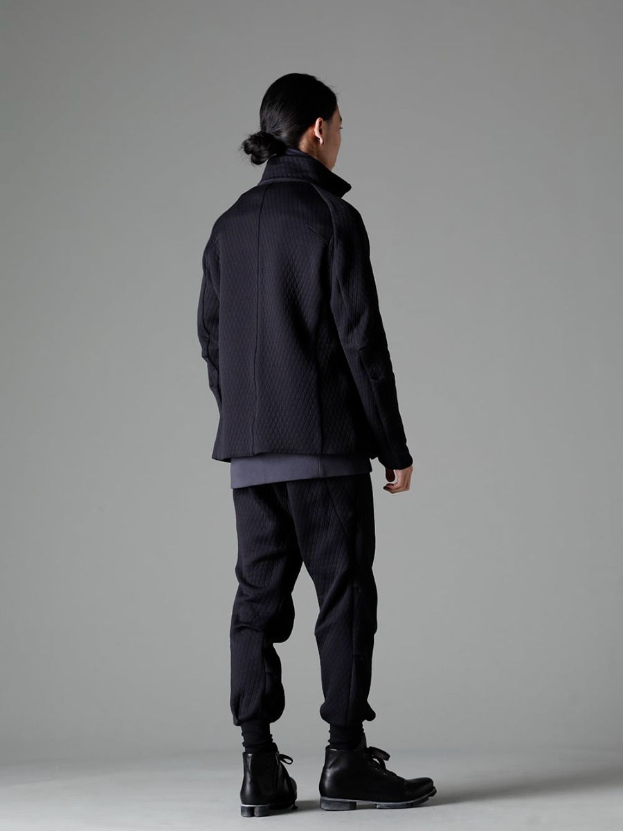 DEVOA 23SS A drizzler jacket with a gentlemanly air - JKI-DKSW Drizzler jacket quilted cotton / polyester - M3841 Necklace Medallion - FJF-AGMH-Blue-Gray Hight neck pullover cotton jersey Blue Gray - PTN-DKCJ Jogger pants quilted cotton / polyester - FW-CSHS Leather Boots GUIDI Horse Leather 1-004