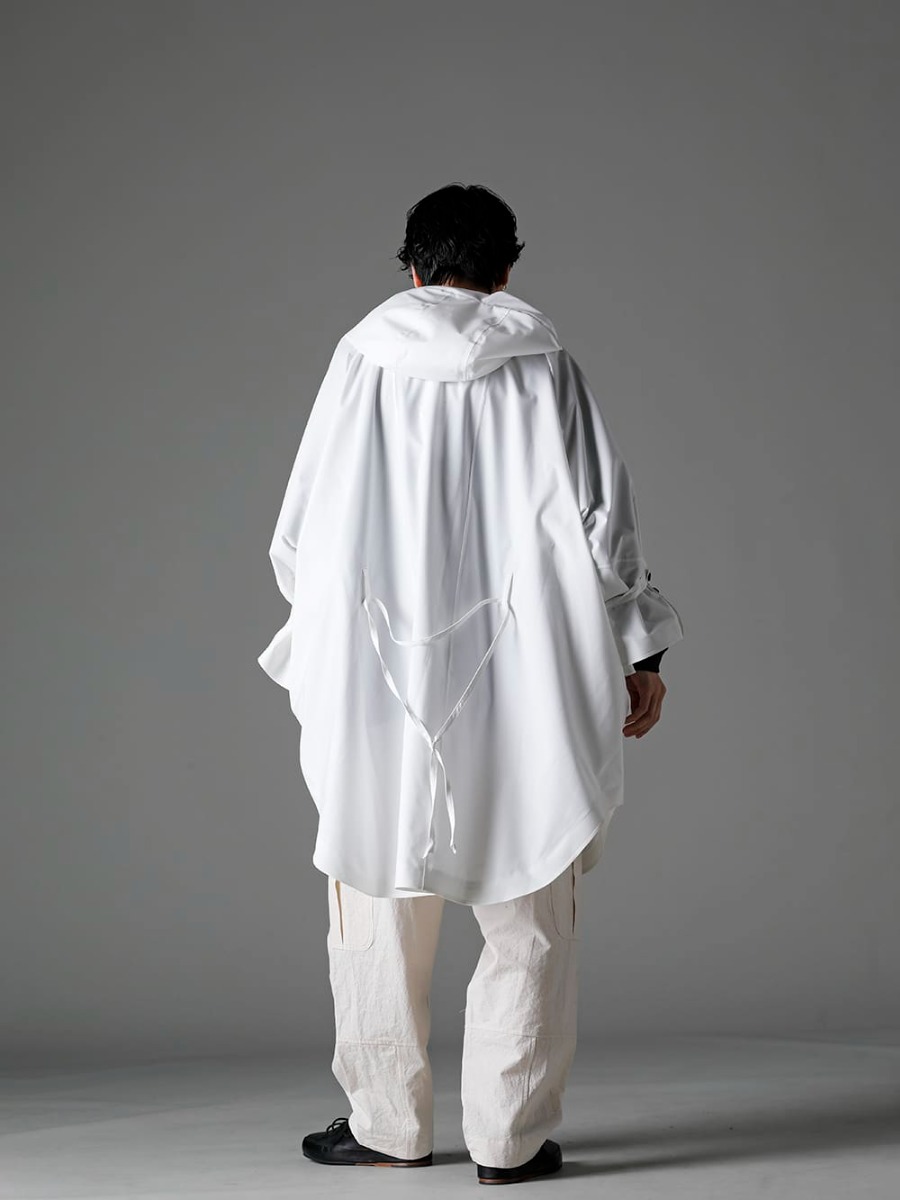 Norwegian Rain 23SS Spring outerwear styles to comfortably ride out the spring rain and wind - Raincho-Unisex-SuperLightweight-White Raincho Unisex Super Lightweight White O15SW1-BLACK Crew Neck Sweatshirt Black O15TR3-KINARI Cargo Trousers Kinari Fine Canvas Handsewn-Classic-Lo Hand Sawn Classic Low 1-003