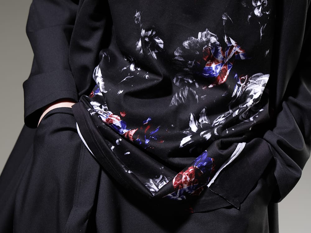 グラウンドワイ 2023SS 定番で展開されているドレープジャケットに合わせた、コレクション性のあるTシャツ - GI-T05-016(レフトオニオン Tシャツ) - 2-008