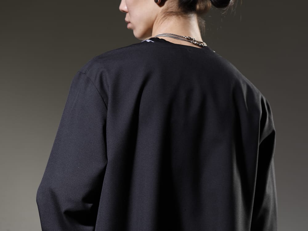 グラウンドワイ 2023SS 定番で展開されているドレープジャケットに合わせた、コレクション性のあるTシャツ - GA-D06-100(ロング丈ドレープジャケット) - 2-009