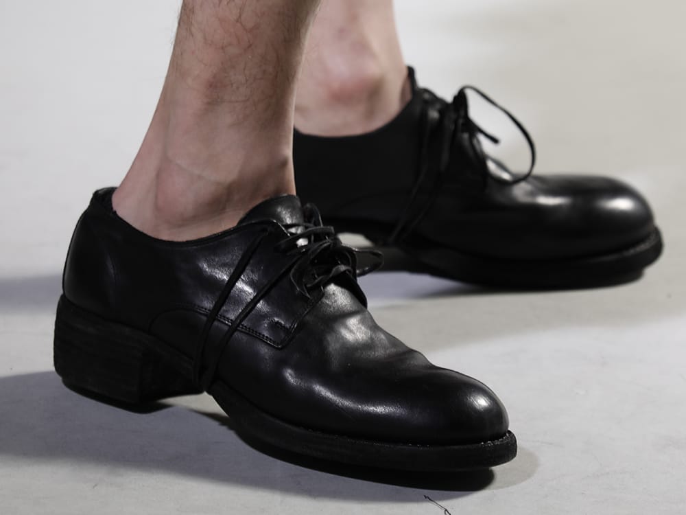 グイディ 2023SS 春夏らしいミニマルなシルエットで、涼しげな雰囲気を演出 - 792Z(クラシック ダービーシューズ レースアップ ダブルソール - ホース フルグレイン - 792Z) - 3-006