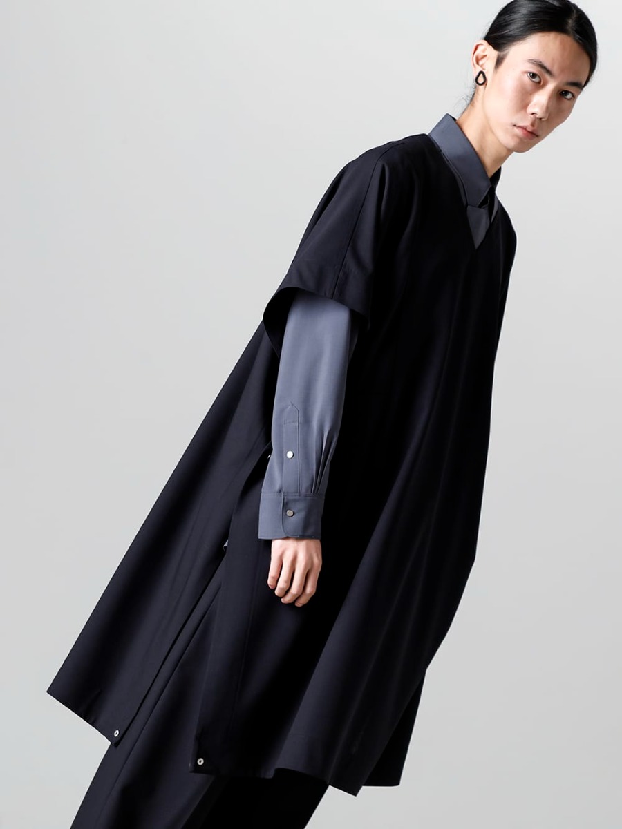 IRENISA - 2023SS A new super-oversized pullover item that looks like a 'square clothing'!  - Single-layer pullover cape made of high-twist cool wool material. IH-23SS-C016-MT - Pull Over Cape Cool Wool - IH-23SS-B006-DS - Ornamental Fly Front Shirt 2-001