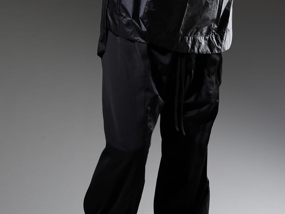 ユリウス  2023SS 見出し3 - 817PAM10(キュプラ/コットン/リネン サテン フレアパンツ) - 3-004