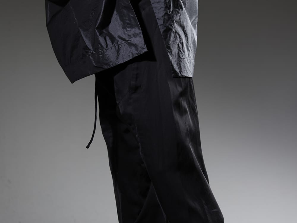 ユリウス  2023SS 見出し3 - 817PAM10(キュプラ/コットン/リネン サテン フレアパンツ) - 3-005