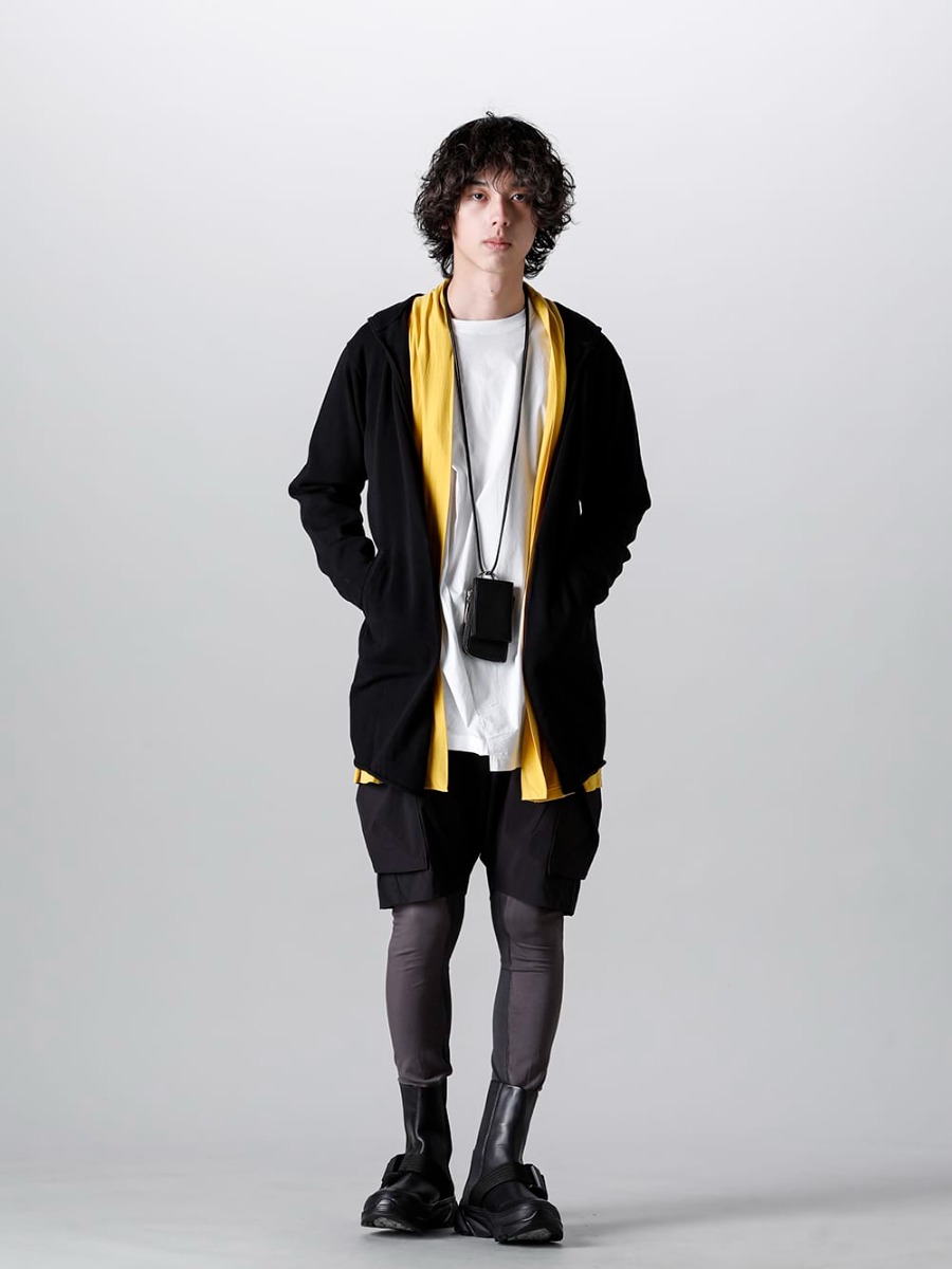 RIPVANWINKLE - リップヴァンウインクル 23SS スタイリング - RIPVANWINKLE マスタードカラー CIVILIZEDミックススタイル ネックウォレットによる引き締め効果のあるスプリングスタイル - RW-504-Knit Carde Hoodie - CS-2511-Military Short Pants - RW-521-Tactical Bootie 1-001