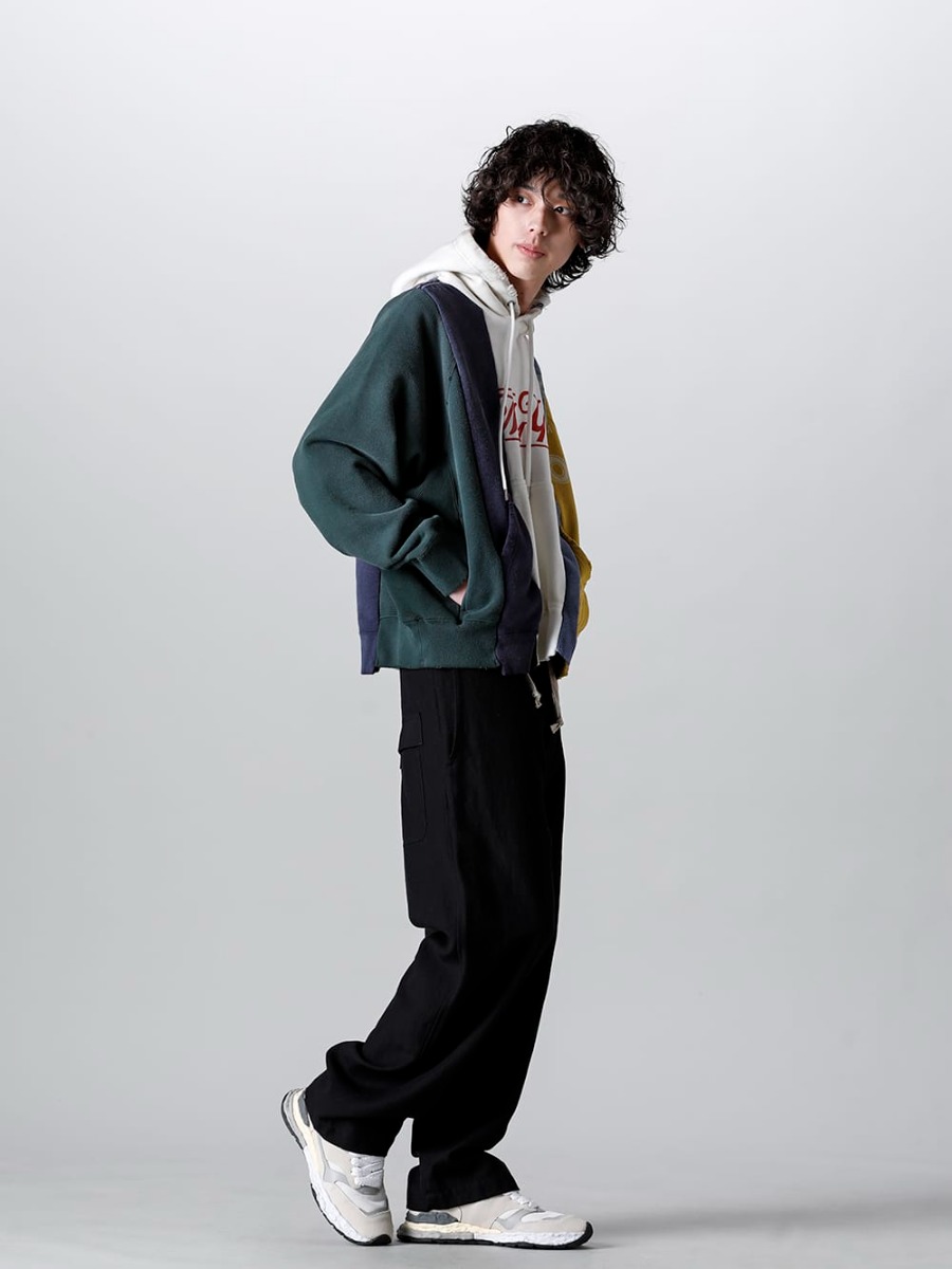 Maison MIHARAYASUHIRO - メゾン ミハラヤスヒロ 2023SS スタイリング 見出し1 - A10HD581-Multi - バーティカルスウィッチングフーディ Multi - 014TR1-Black - チノトラウザー ウールフラックスツイル ブラック - A10FW701-White - ジョージ- オリジナルソール ミックス マテリアル スニーカー White 1-002