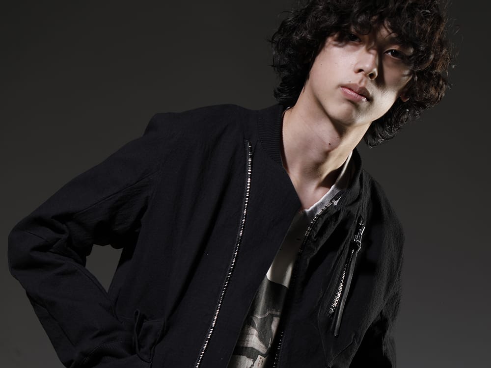 D.HYGEN 2023SS Select a crew neck sweatshirt with a seasonal graphic as an inner. - ST104-0223S(Dimple Washer Cotton Stretch Ripstop Bomber Jacket Black) - 2-004