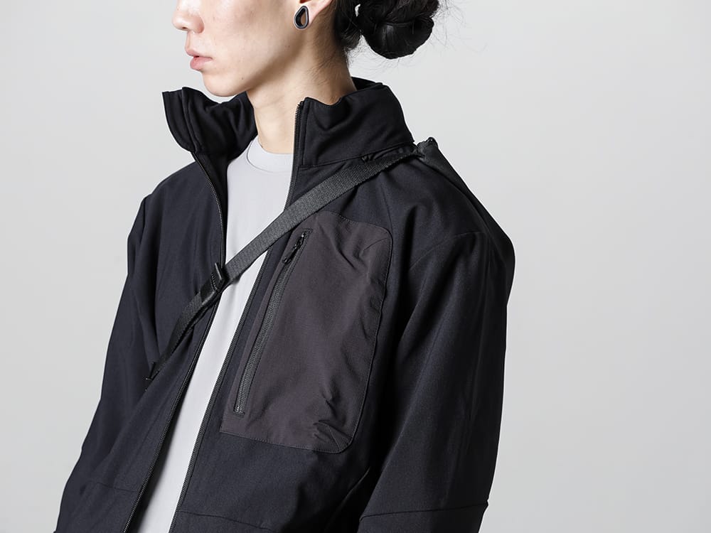 RIPVANWINKLE 2023SS A mix of modes and sports elements that unify taste  - RW-503-Black - Stand Hoodie Jacket Black - RW-501-Sand Beige - Trail L/S Sand Beige  2-002