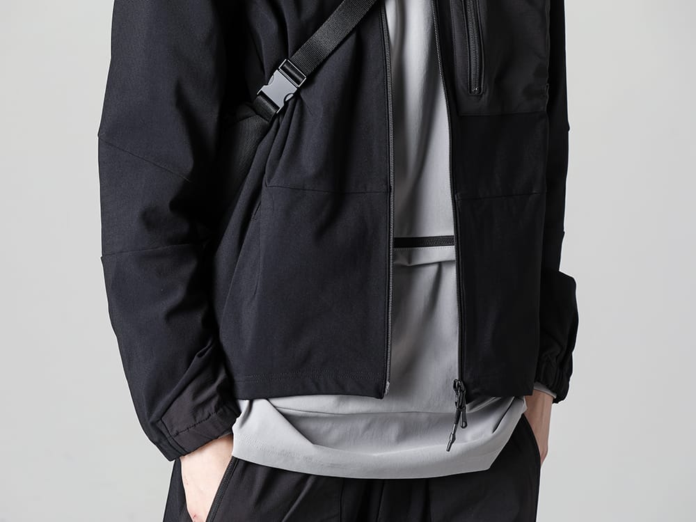 RIPVANWINKLE 2023SS A mix of modes and sports elements that unify taste  - RW-503-Black - Stand Hoodie Jacket Black - RW-501-Sand Beige - Trail L/S Sand Beige  2-003