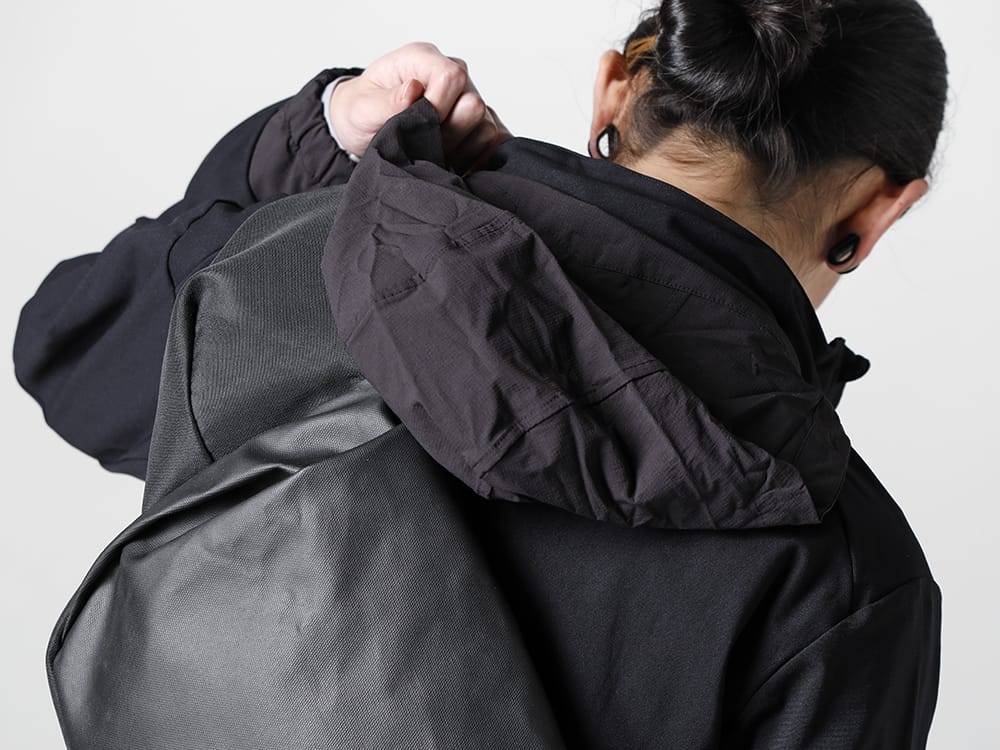 RIPVANWINKLE 2023SS A mix of modes and sports elements that unify taste  - RW-503-Black - Stand Hoodie Jacket Black - CC-28927 - New Gironde Coated Canvas 2-005