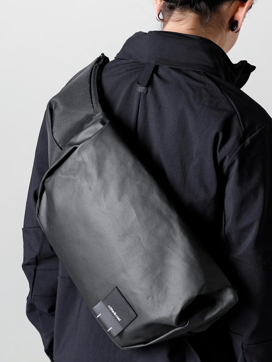 RIPVANWINKLE 2023SS A mix of modes and sports elements that unify taste  - RW-503-Black - Stand Hoodie Jacket Black - CC-28927 - New Gironde Coated Canvas 2-007