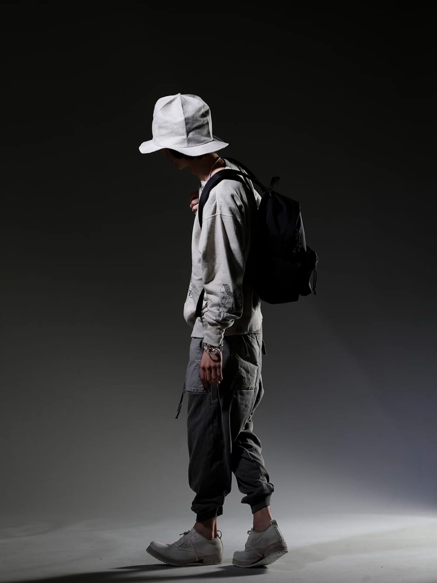 セントマイケル / ヌード:マサヒコマルヤマ / ボリス ビジャン サベリ / タカヒロミヤシタ ザソロイスト 2023SS - 見出し1 - SM-S23-0000-095(KAWAMURA KOSUKE(河村康輔) × セントマイケル MOTHER スウェットシャツ) SM-S23-0000-076(バックパック バッグ (M) ブラック) NU-1675-Ecru(オーバーサイズ ハット エクリュ) sa.0037SS23-Silver(ボーンシェイプド カラビナ ブレスレット/L/シルバー) sa.0038SS23-Silver(ボールチェーンネックレス-S-レギュラー シルバー) sa.0036SS23-Silver(ボーンシェイプド カラビナ ブレスレット/S/シルバー) P18.1-F0409C(P18.1 F0409C) SHOE-1.1-WHITE-LEATHER(SHOE 1.1 ホワイトレザー) - 1-002