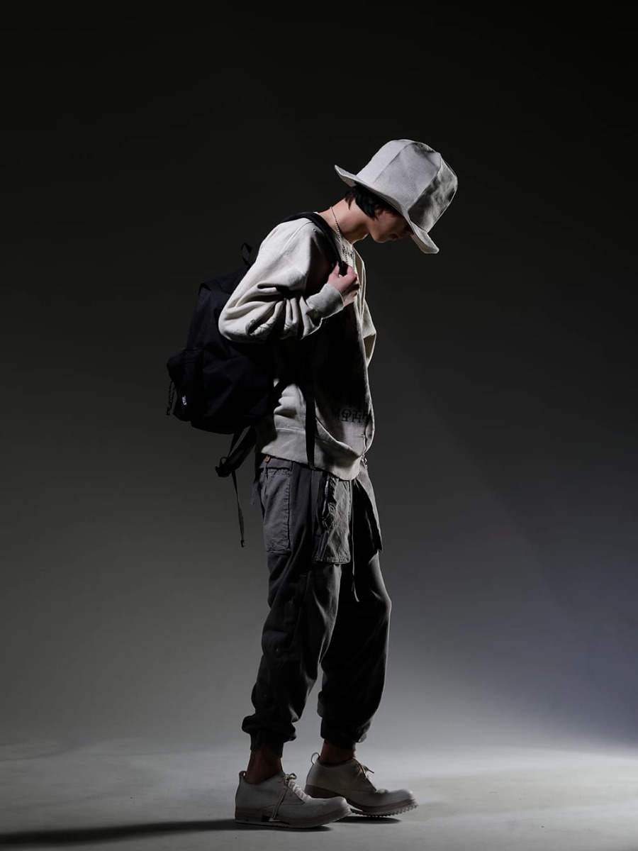 セントマイケル / ヌード:マサヒコマルヤマ / ボリス ビジャン サベリ / タカヒロミヤシタ ザソロイスト 2023SS - 見出し1 - SM-S23-0000-095(KAWAMURA KOSUKE(河村康輔) × セントマイケル MOTHER スウェットシャツ) SM-S23-0000-076(バックパック バッグ (M) ブラック) NU-1675-Ecru(オーバーサイズ ハット エクリュ) sa.0037SS23-Silver(ボーンシェイプド カラビナ ブレスレット/L/シルバー) sa.0038SS23-Silver(ボールチェーンネックレス-S-レギュラー シルバー) sa.0036SS23-Silver(ボーンシェイプド カラビナ ブレスレット/S/シルバー) P18.1-F0409C(P18.1 F0409C) SHOE-1.1-WHITE-LEATHER(SHOE 1.1 ホワイトレザー) - 1-003