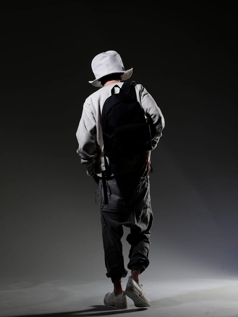 セントマイケル / ヌード:マサヒコマルヤマ / ボリス ビジャン サベリ / タカヒロミヤシタ ザソロイスト 2023SS - 見出し1 - SM-S23-0000-095(KAWAMURA KOSUKE(河村康輔) × セントマイケル MOTHER スウェットシャツ) SM-S23-0000-076(バックパック バッグ (M) ブラック) NU-1675-Ecru(オーバーサイズ ハット エクリュ) sa.0037SS23-Silver(ボーンシェイプド カラビナ ブレスレット/L/シルバー) sa.0038SS23-Silver(ボールチェーンネックレス-S-レギュラー シルバー) sa.0036SS23-Silver(ボーンシェイプド カラビナ ブレスレット/S/シルバー) P18.1-F0409C(P18.1 F0409C) SHOE-1.1-WHITE-LEATHER(SHOE 1.1 ホワイトレザー) - 1-004